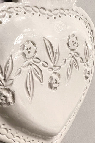 Ex-voto bombé à couronne de fleurs