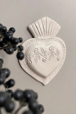 Ex-voto bombé à couronne de fleurs