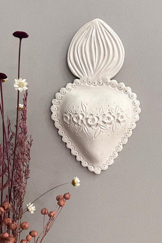Ex-voto bombé à couronne fleurie