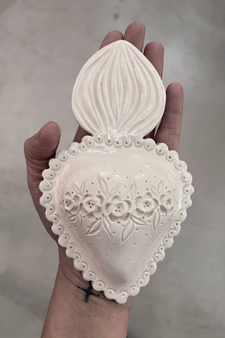 Ex-voto bombé à couronne fleurie