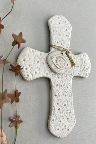 Grande croix avec talisman oeil protecteur
