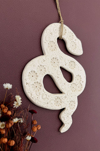 Serpent aux petites fleurs