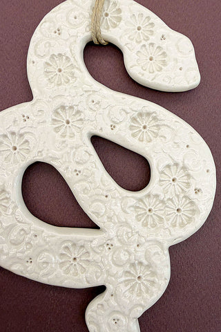 Serpent aux petites fleurs
